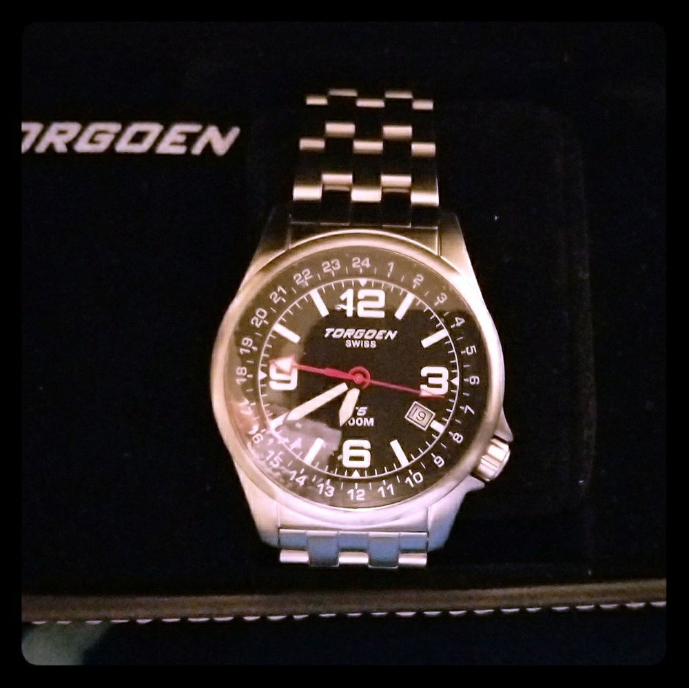 Torgoen Swiss Pilot watch